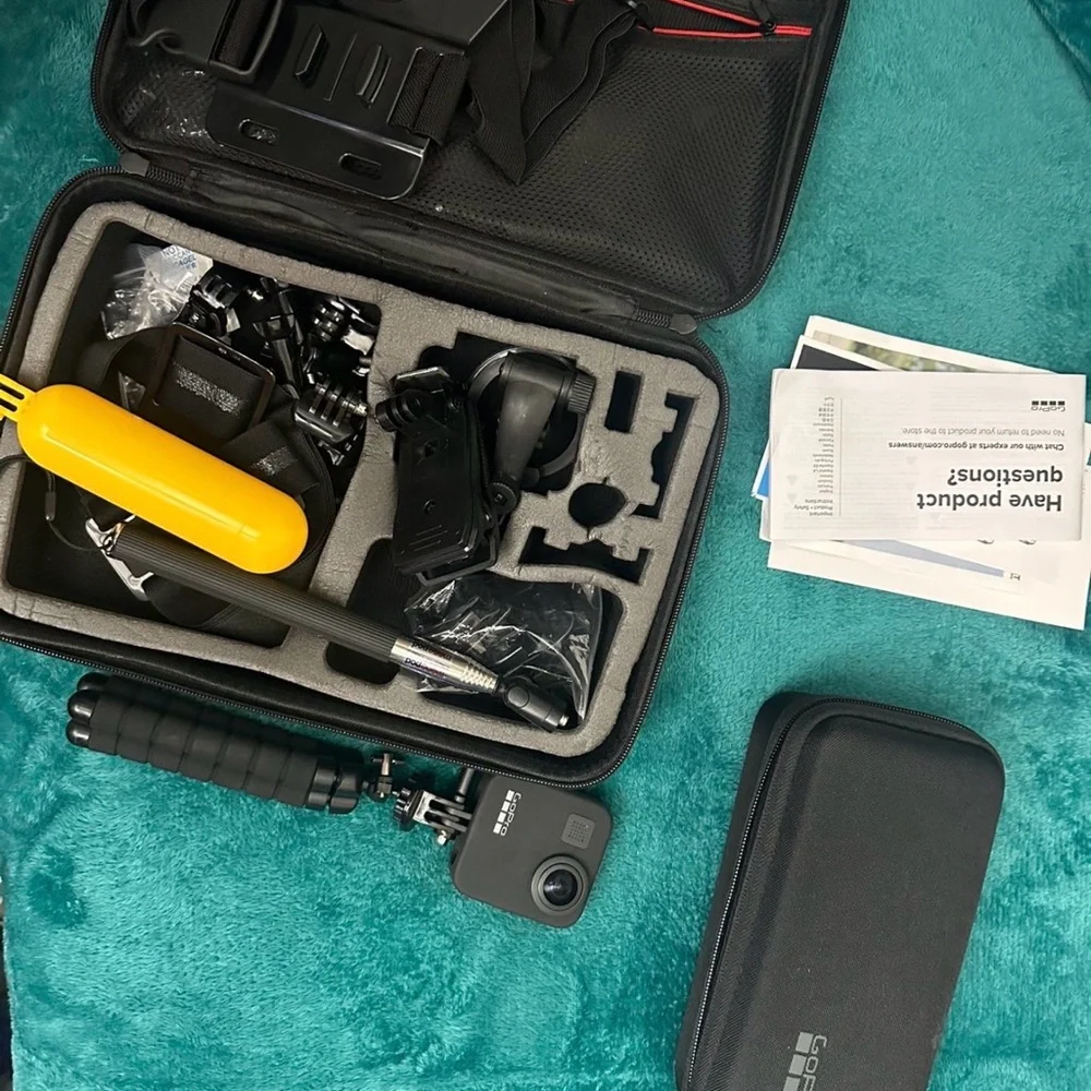 GoPro Matte Black Camera with Grip